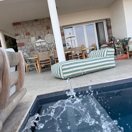 Petit Coin De Paradis - 3* Alata